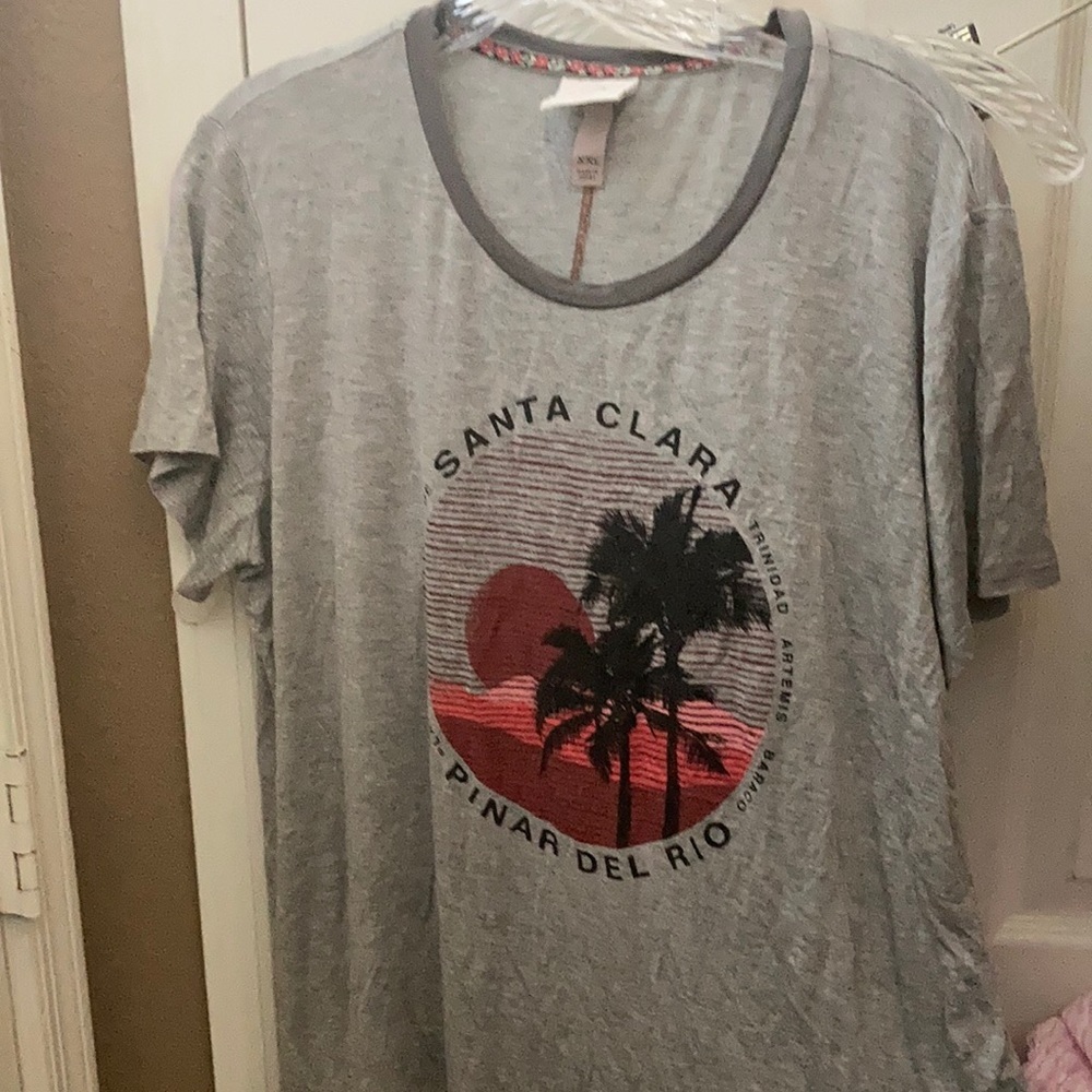 FINAL MARKDOWN Knox Rose Gray Graphic Tee xxl
